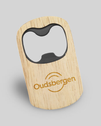 Feestbox voor Oudsbergen met vlaggenlijnen en spelletjes, geprint door Burocad
